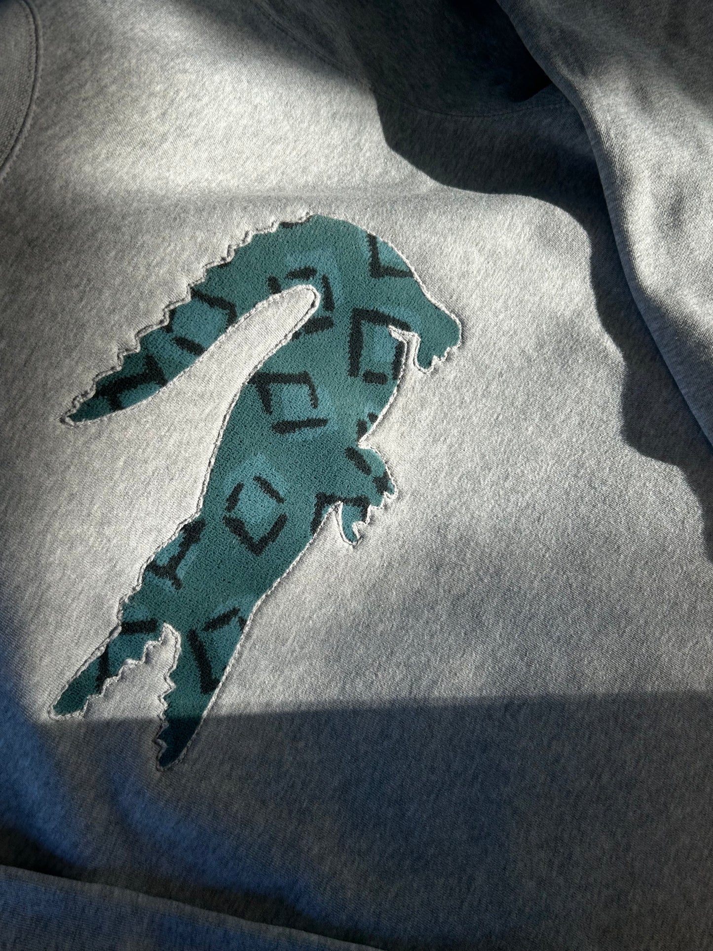 Essi Crewneck Croc. Limited!